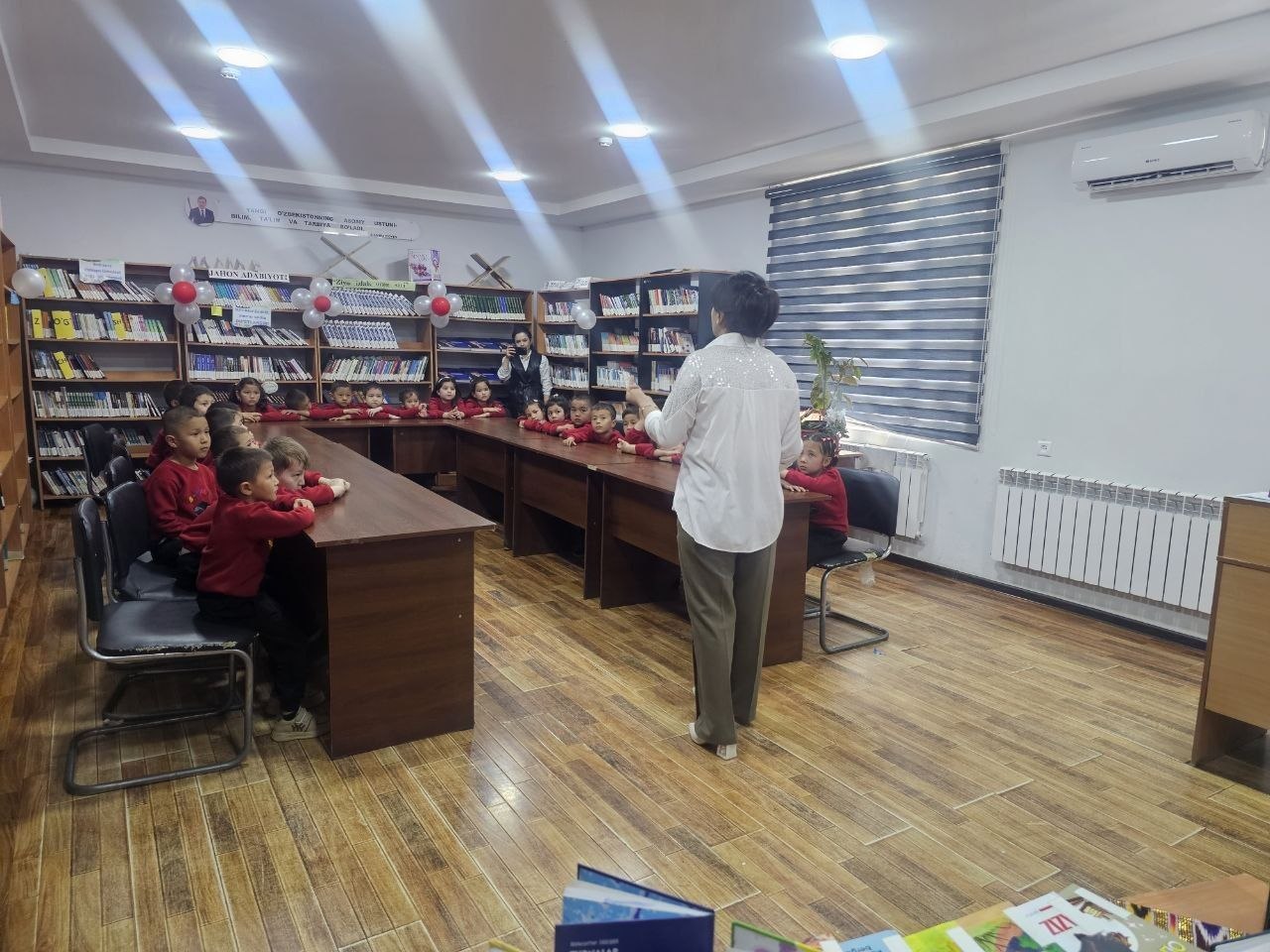 ”Ertaklar olamiga sayohat” nomli davra suhbat tashkil qilindi.