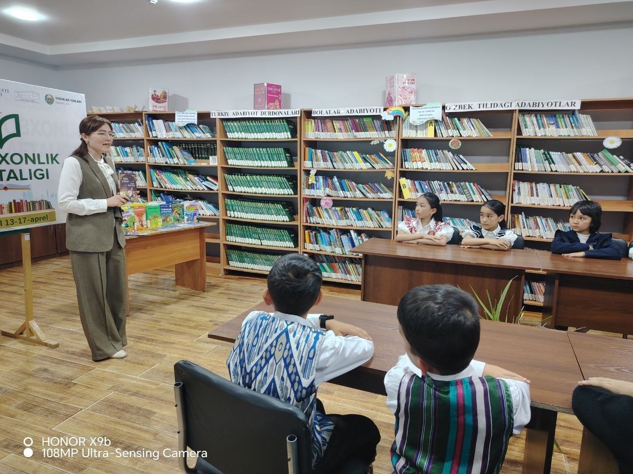 ”Kitob bu qalblarni yoritgan chiroq” mavzusida davra suhbat tashkil qilindi.