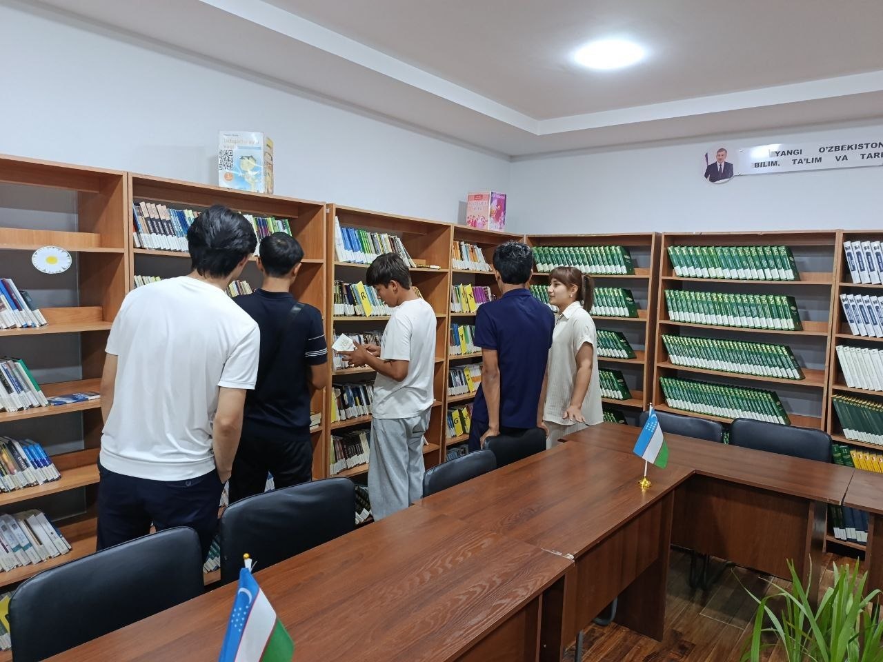 "Sirli kutubxona"shiori ostida sayohat tashkil etildi.